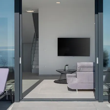 Luxury Ivana Heated Pool 28 M2, Gym Brela